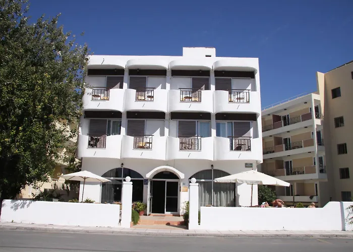 Captain'S Hotel